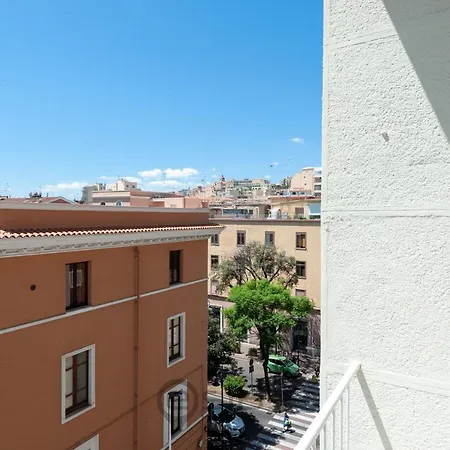 Via Cino Guest house Cagliari